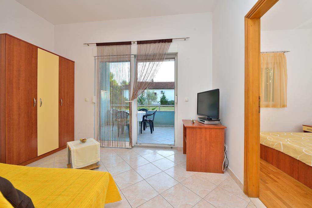 Sara Apartments Petrčane Pokój zdjęcie